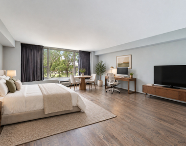 3600 N Lake Shore Drive - Photo Thumbnail 1