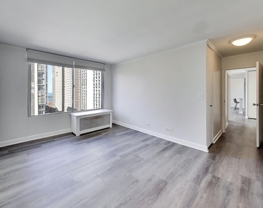 71 E Division Street - Photo Thumbnail 14