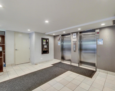 71 E Division Street - Photo Thumbnail 3