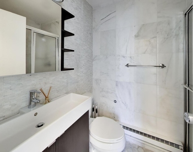 71 E Division Street - Photo Thumbnail 17