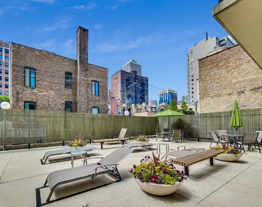 71 E Division Street - Photo Thumbnail 26
