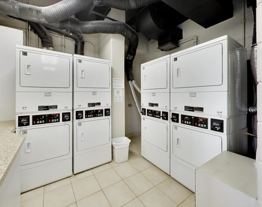71 E Division Street - Photo Thumbnail 25
