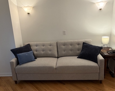 25 E Superior Street - Photo Thumbnail 5