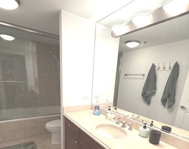 25 E Superior Street - Photo Thumbnail 4