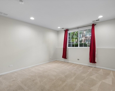 1526 Bristol Lane - Photo Thumbnail 17