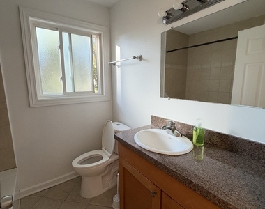 10115 Old Orchard Court - Photo Thumbnail 11