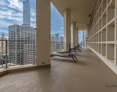 535 N Michigan Avenue - Photo Thumbnail 25