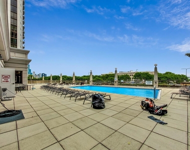 1335 S Prairie Avenue - Photo Thumbnail 19
