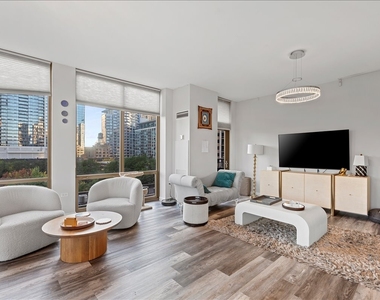 1335 S Prairie Avenue - Photo Thumbnail 8