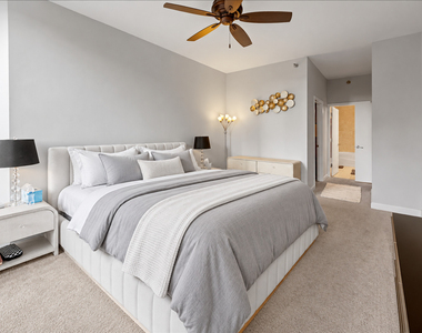 1335 S Prairie Avenue - Photo Thumbnail 12