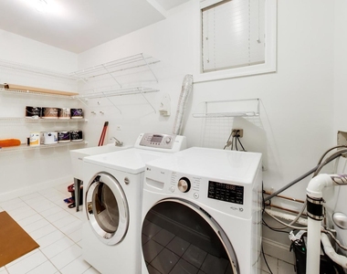3928 N Greenview Avenue - Photo Thumbnail 26