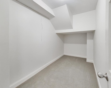 3928 N Greenview Avenue - Photo Thumbnail 25