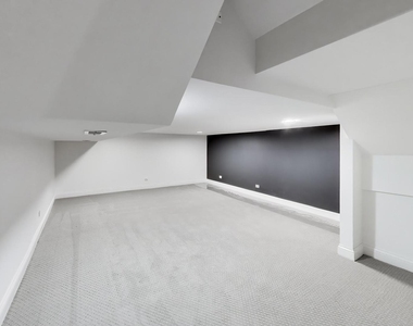 3928 N Greenview Avenue - Photo Thumbnail 22