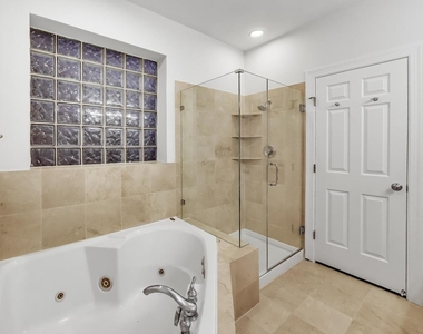 3928 N Greenview Avenue - Photo Thumbnail 15