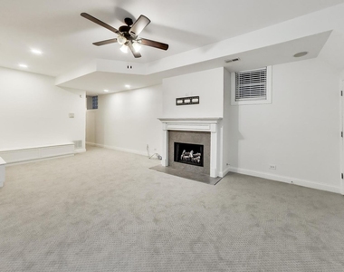 3928 N Greenview Avenue - Photo Thumbnail 20