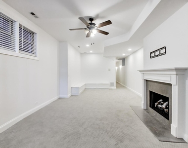 3928 N Greenview Avenue - Photo Thumbnail 21