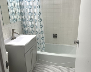 835 Pearson Street - Photo Thumbnail 10