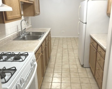 835 Pearson Street - Photo Thumbnail 5