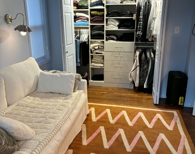 3325 N Racine Avenue - Photo Thumbnail 7