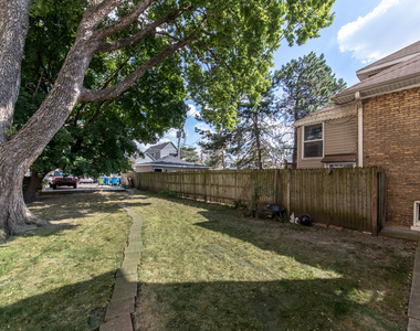 328 Circle Avenue - Photo Thumbnail 21