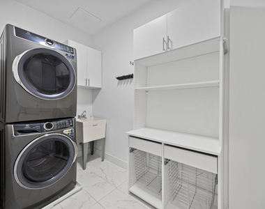 305 S Racine Avenue - Photo Thumbnail 20