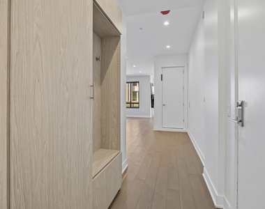 305 S Racine Avenue - Photo Thumbnail 14