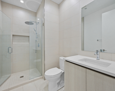 305 S Racine Avenue - Photo Thumbnail 19