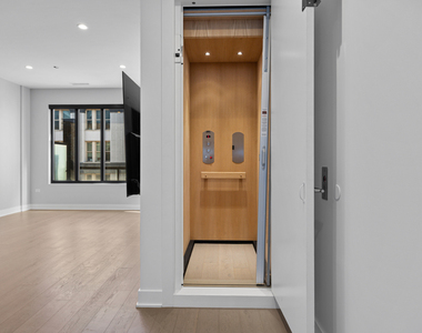 305 S Racine Avenue - Photo Thumbnail 15