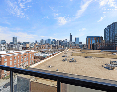 305 S Racine Avenue - Photo Thumbnail 29