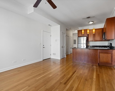 2712 N Kedzie Avenue - Photo Thumbnail 5