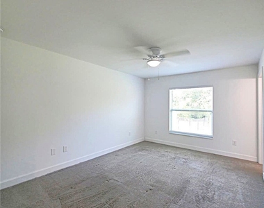 3614 Nw 43rd Street - Photo Thumbnail 3