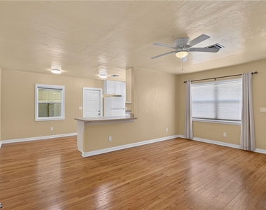 1484 Linhart Avenue - Photo Thumbnail 5