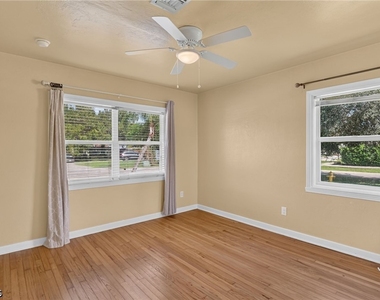 1484 Linhart Avenue - Photo Thumbnail 15
