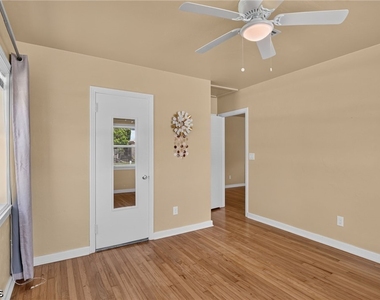 1484 Linhart Avenue - Photo Thumbnail 16