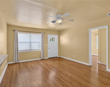 1484 Linhart Avenue - Photo Thumbnail 6