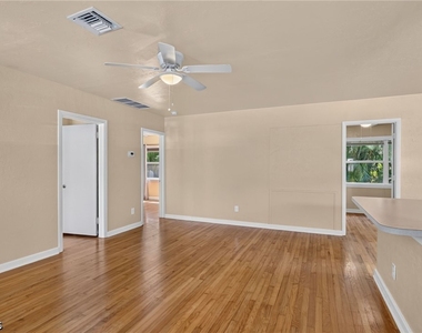 1484 Linhart Avenue - Photo Thumbnail 4