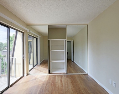 12367 Woodrose Court - Photo Thumbnail 14