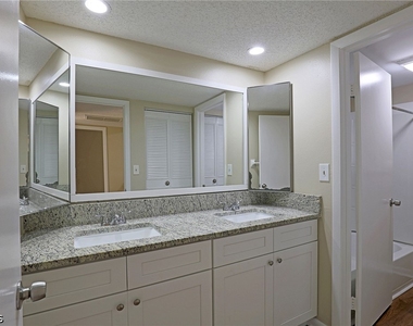 12367 Woodrose Court - Photo Thumbnail 18
