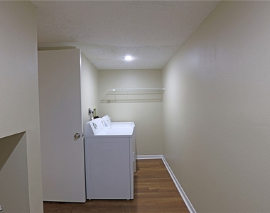 12367 Woodrose Court - Photo Thumbnail 8