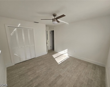 326 Palmetto Drive - Photo Thumbnail 7