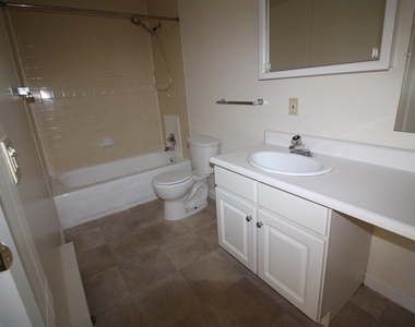 73 East Broadway - Photo Thumbnail 13