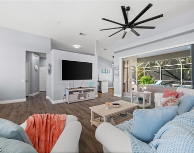 4804 Sw 23rd Avenue - Photo Thumbnail 10