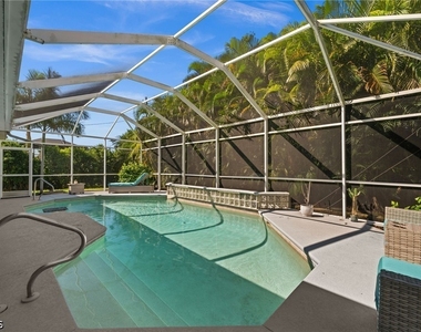 4804 Sw 23rd Avenue - Photo Thumbnail 3