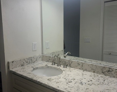 13205 Whitehaven Lane - Photo Thumbnail 13