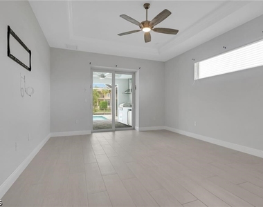 3818 Sw 17th Avenue - Photo Thumbnail 5