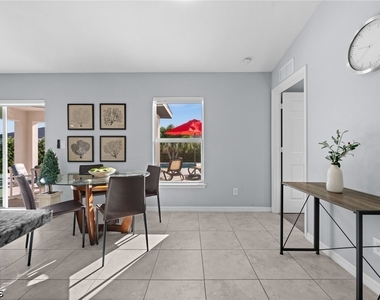 415 Sw 31st Place - Photo Thumbnail 9