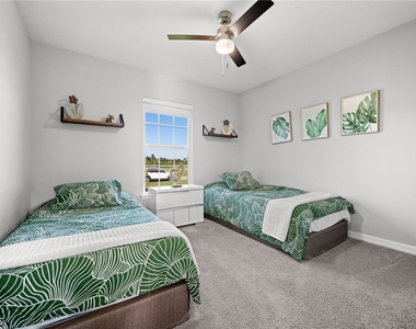 415 Sw 31st Place - Photo Thumbnail 32