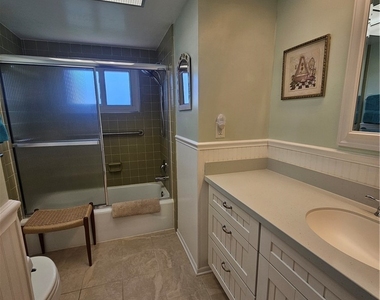 2248 Harvard Avenue - Photo Thumbnail 16