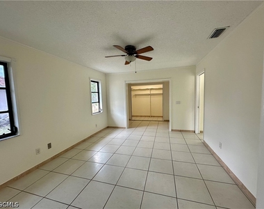 1902 Se 14th Street - Photo Thumbnail 14