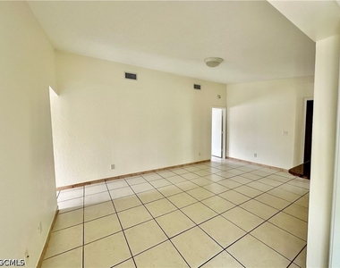 1902 Se 14th Street - Photo Thumbnail 19